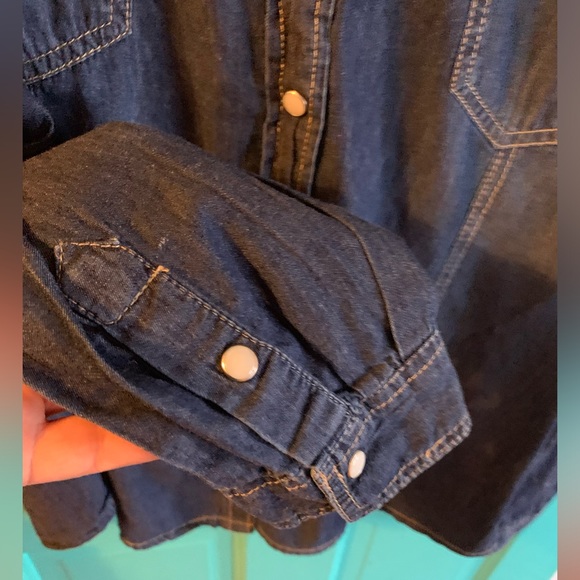 Denim Button-up Boho Country Shirt - Picture 5 of 9